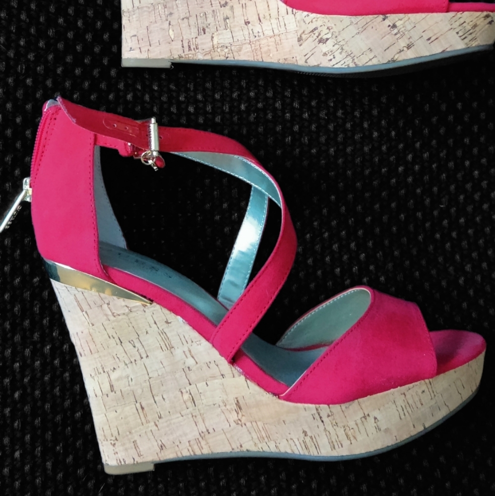 Red wedge sandals